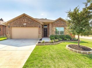 10800 Abbeyglen Ct, Haslet, TX 76052