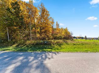 535 Cross Country Ct, Oneida, WI 54155