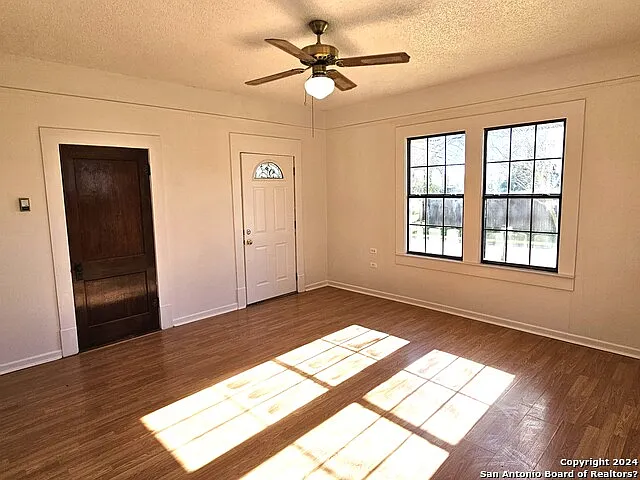 101 Santa Clara St — Photo 18