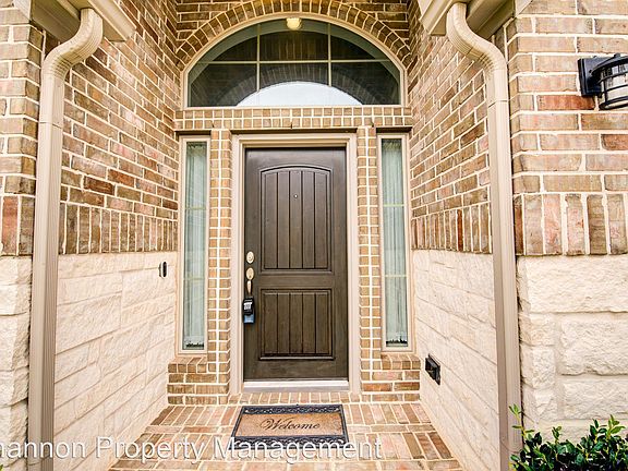 4th image of 25022 Mountclair Hollow Ln