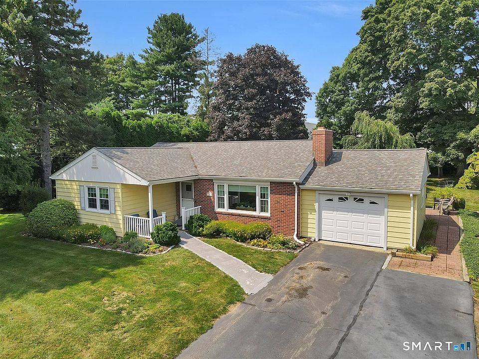 1st image of 11 Castle View Drive