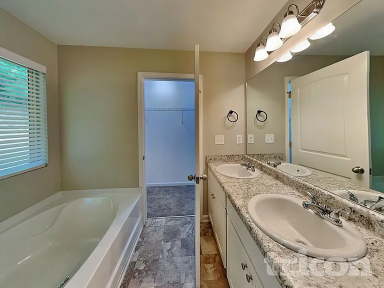 456 Clematis Ct — Photo 15