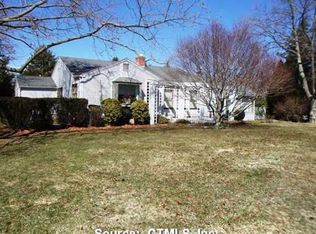 431 Vineyard Point Rd, Guilford, CT 06437