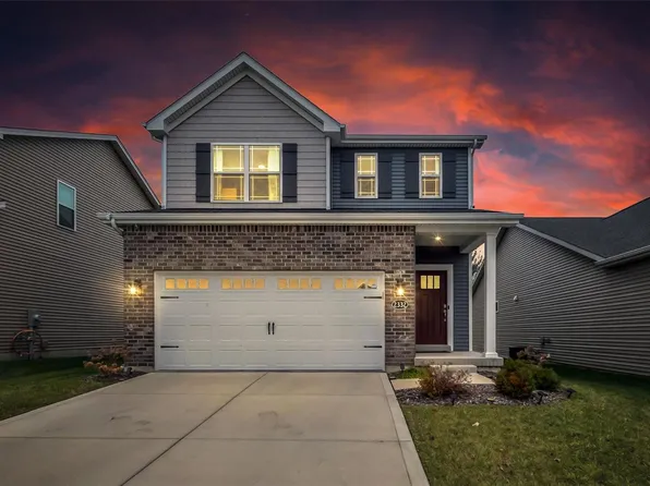 2332 Windswept Farms Dr, Eureka, MO 63025