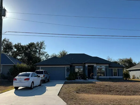 277 Seasons Dr, Punta Gorda, FL 33983