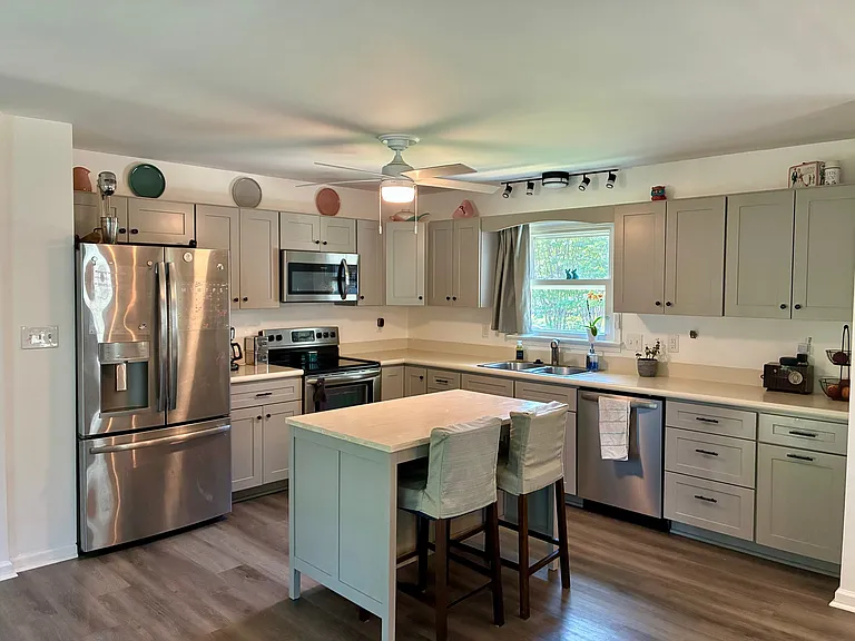416 Laurel Ave — Photo 5