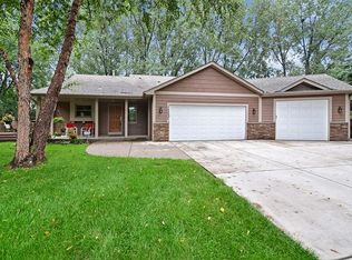 10037 Grouse St NW, Coon Rapids, MN 55433