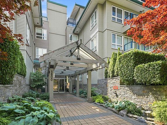 3rd image of 5800 Andrews Rd #206