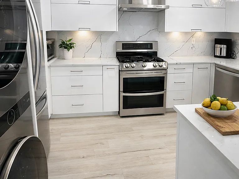 930 California Ave #105 — Photo 5