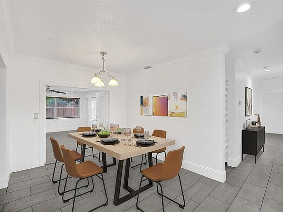 3rd image of 7021 Park St #7021