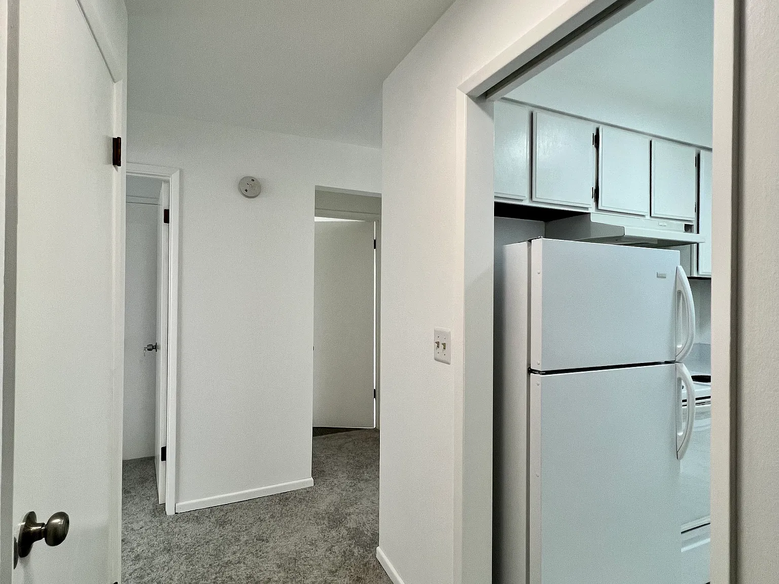 2 bed, 731 sqft, $1,995 — Photo 3