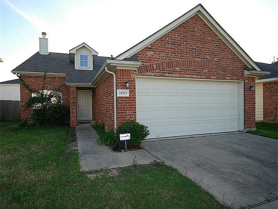 1st image of 21523 Skyla Cir