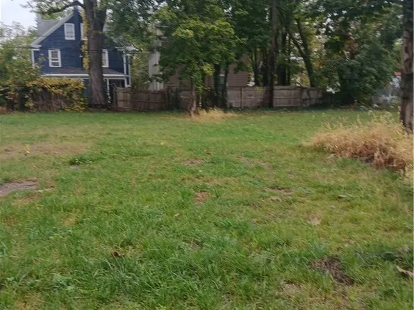 1373 E 84th St, Cleveland, OH 44103