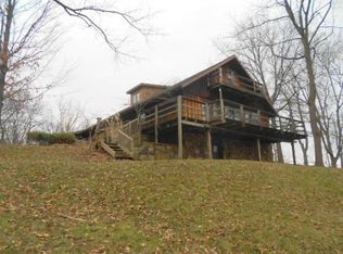 1230 W 3rd St, Clinton, IN 47842