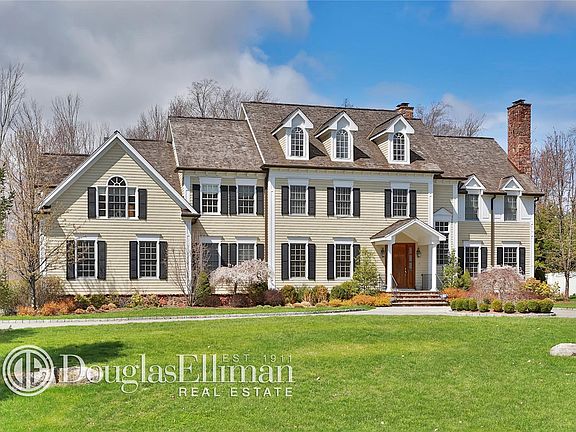 2nd image of 3 Thornbrook Ln