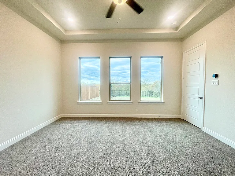 1632 Estivella Dr — Photo 17