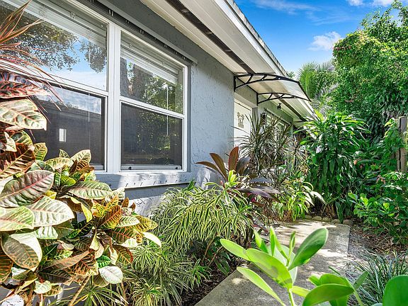 2nd image of 1086 NE 36th Street