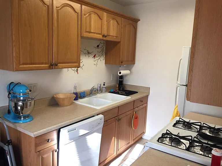 4425 50th St #16 — Photo 7