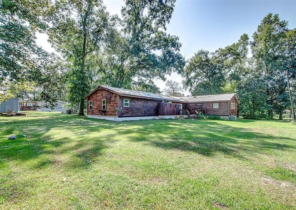 1st image of 24817 Lakewood Dr