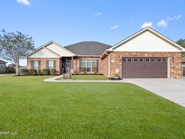 12027 Sargent Cherry Dr, Vancleave, MS 39565