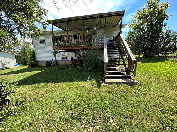 5th image of 3079 Victoria Rd