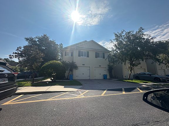 3rd image of 10794 Regent Square Dr