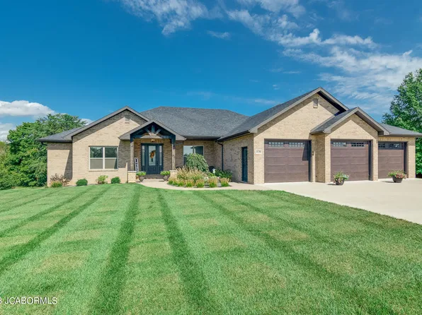 5701 Bradford Ct, Jefferson City, MO 65101