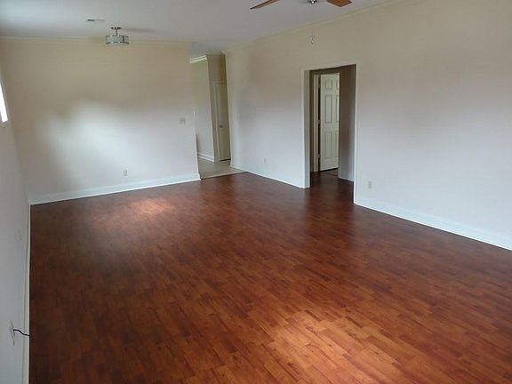 2nd image of 107 Canyon Dr