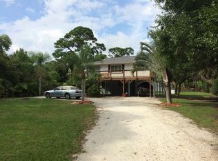 1740 Padre Ln, Englewood, FL 34223