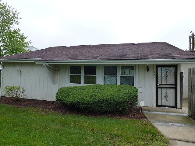 1st image of 142 Briarwood Ct #142