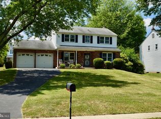 2884 Old Cedar Grove Rd, Broomall, PA 19008