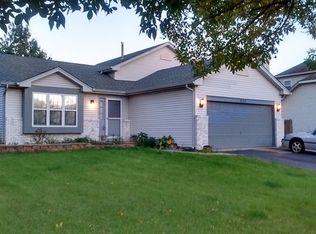 646 Birchwood Dr, Bolingbrook, IL 60490