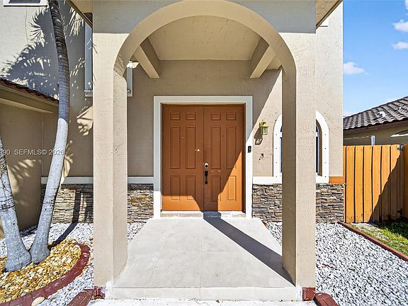 3rd image of 13367 SW 268th Ter