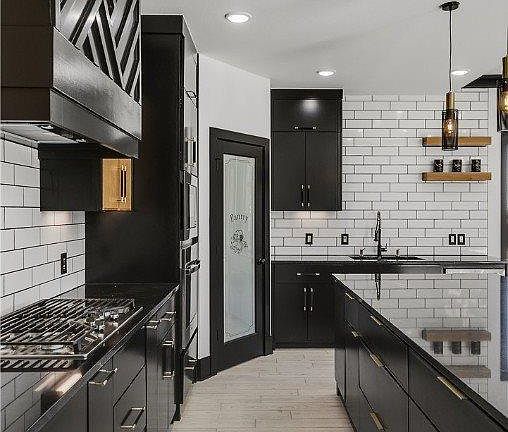 5th image of 460 Trailwood Cir