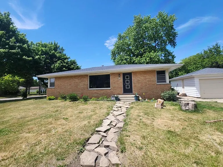 1425 Ellis Ave — Photo 9