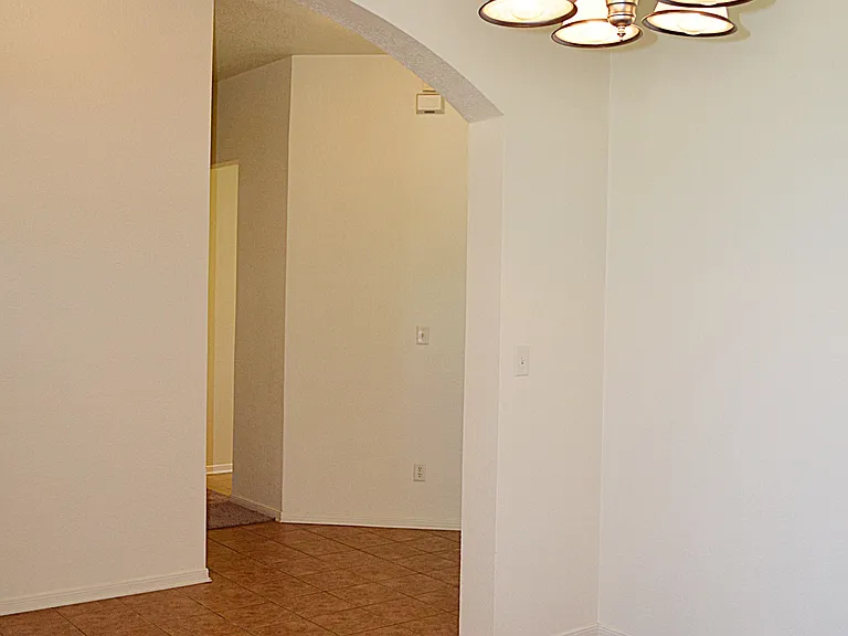 5802 Venetian Ct — Photo 7