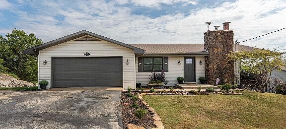 3rd image of 21 Hilltop Drive