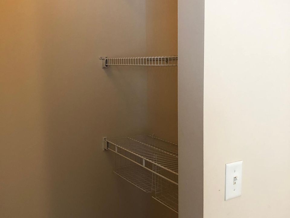 1st image of 2990 Village Ln