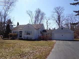 395 Clinton Ave, Tiffin, OH 44883