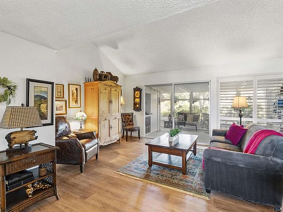 4th image of 3615 Vista Bella Unit 29