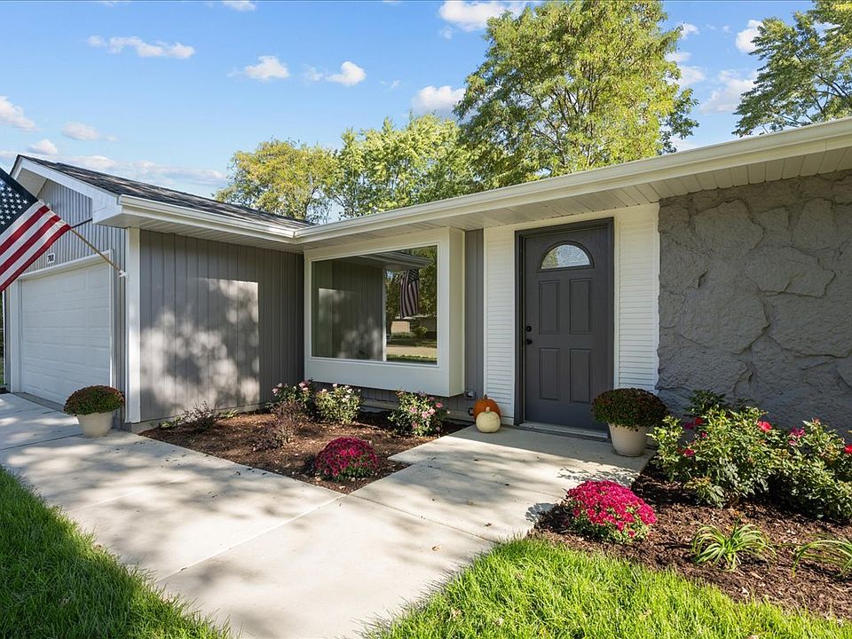 708 S 10th Ave, Saint Charles, IL 60174 | Zillow