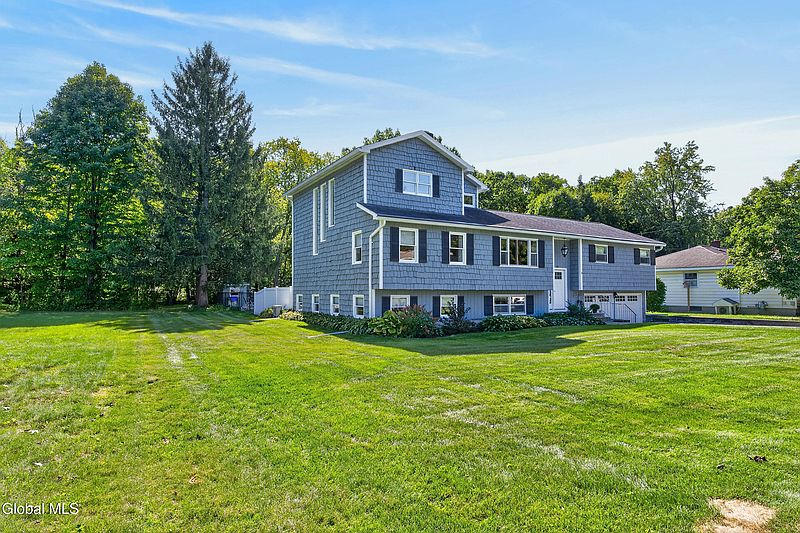 4th image of 22 Kelly Avenue