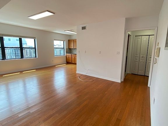 5th image of 397 Court St APT 3C