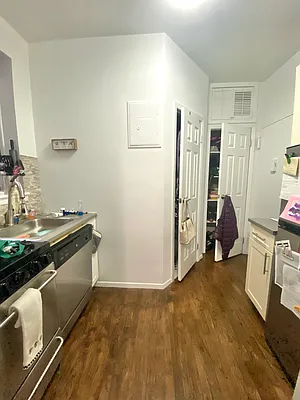 Rented by Corcoran | media 15