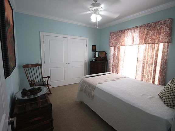 5th image of 1016 Heathwood West Dr