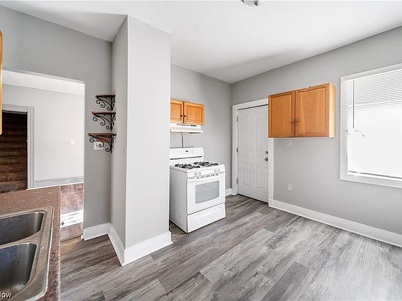 4th image of 6704 Lorain Ave