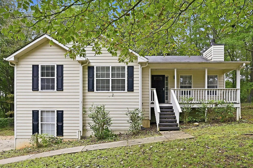 3 bed, 2.0 bath, 1315 sqft, $1,890 — Photo 1