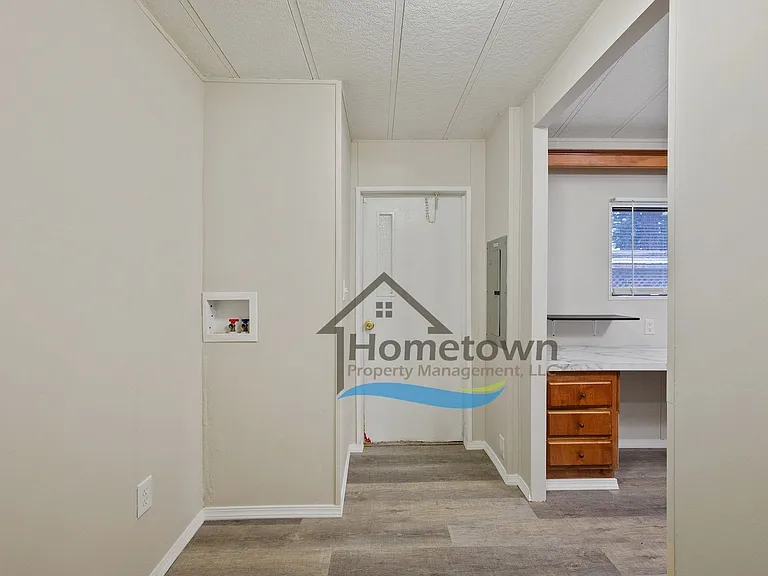 140 W Cosgrove Rd — Photo 23
