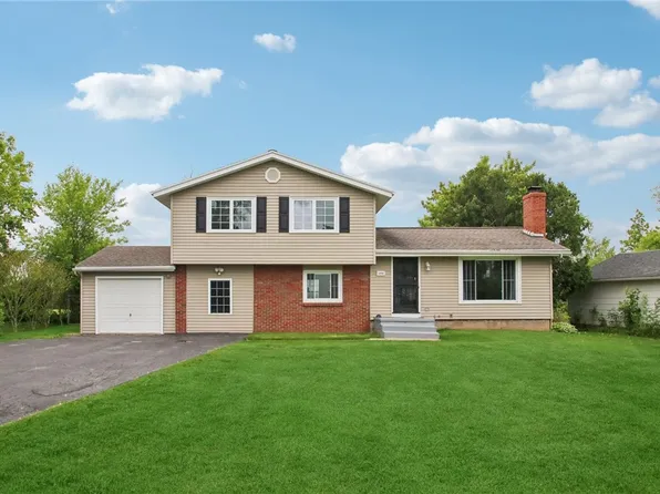 1099 N Greece Rd, Rochester, NY 14626