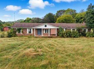 44 Moore Ln, Lynchburg, TN 37352